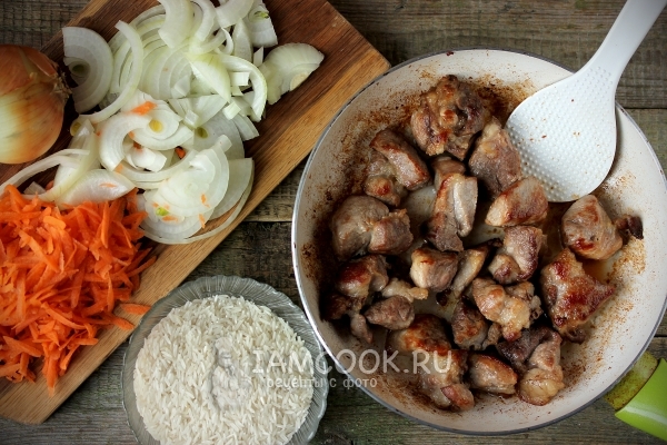 Ингредиенты для плова в духовке