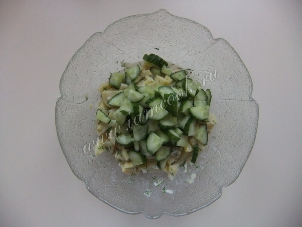 Добавить огурец