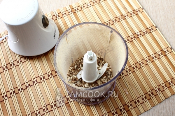 Измельчить грибы