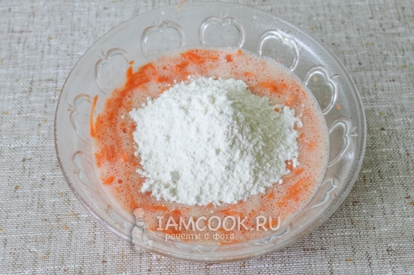 Всыпать муку