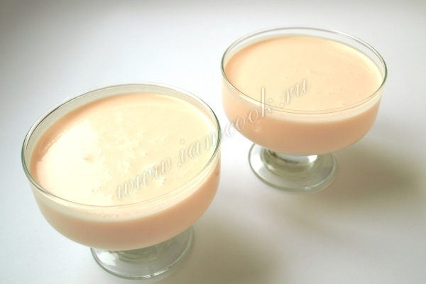 Вкусный воздушный десерт из сметаны