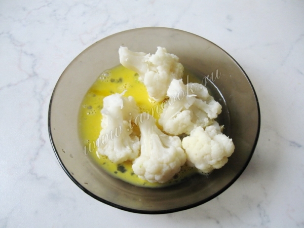 Капуста цветная в яйце