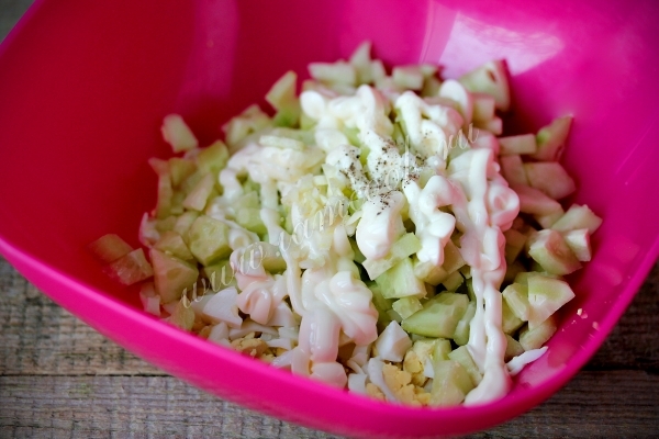 Добавить чеснок