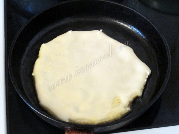 Обжарка плацинд на сковороде