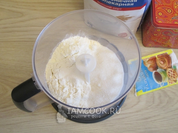 Мука с сахаром
