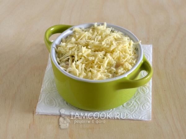 Посыпать сыром