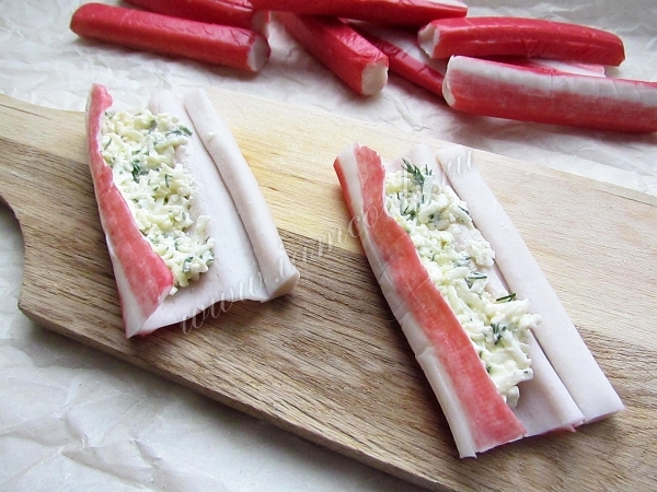 Фарширование крабовых палочек