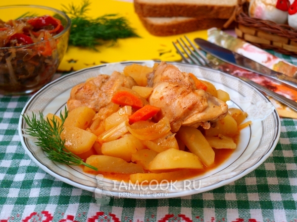 Фото жаркого из кролика с картошкой