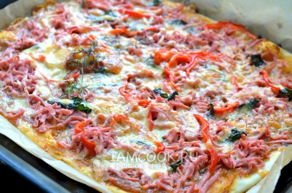 Готовая пицца с баклажанной икрой