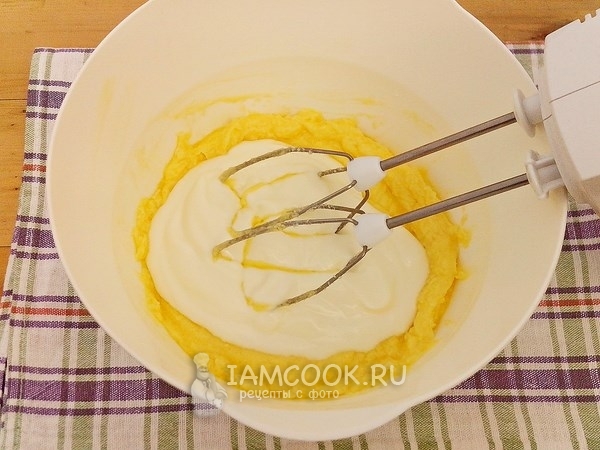 Влить сметану