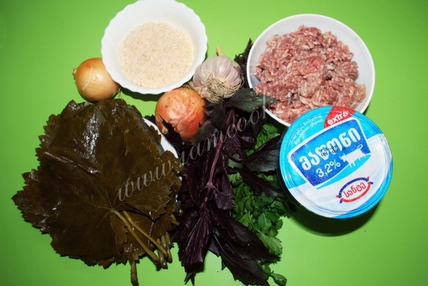 Ингредиенты для долмы в виноградных листьях