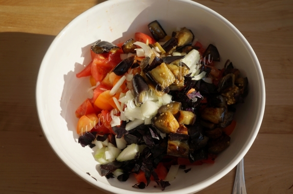 Готовые ингредиенты для салата