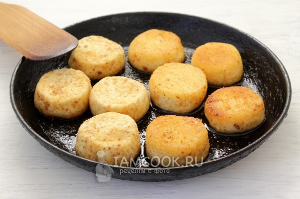 Рецепт сырников в сухарях