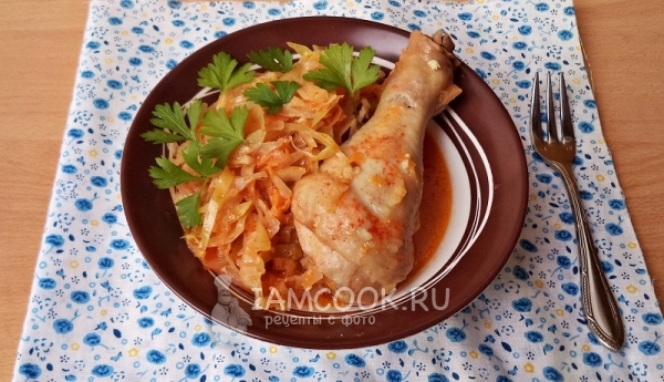Рецепт куриных голеней, тушеных с капустой