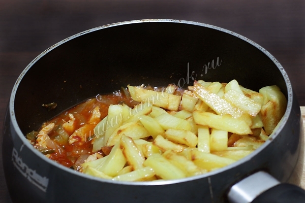 Добавляем картофель