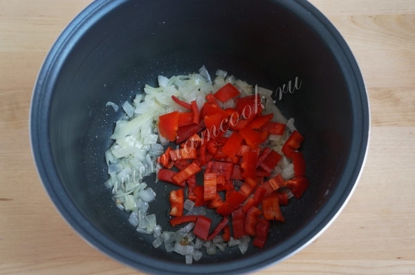 Лук со сладким перцем