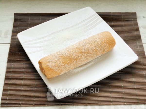 Обвалять тесто в сахаре