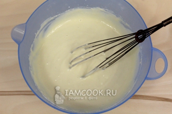 Всыпать муку и перемешать