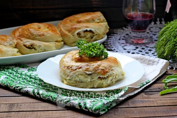 Готовые молдавские вертуты с творогом