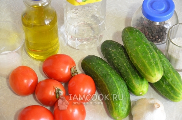 Ингредиенты для лечо из огурцов и помидоров на зиму