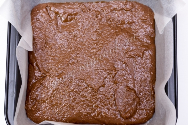 Выпекаем шоколадный пирог