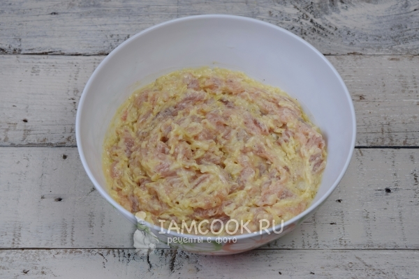 Размешать фарш