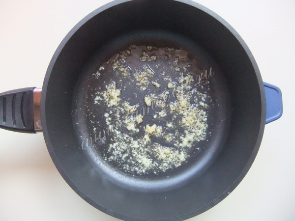 Обжарка чеснока