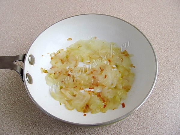 Обжарим лук