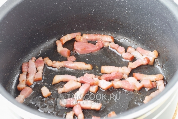 Обжарить бекон