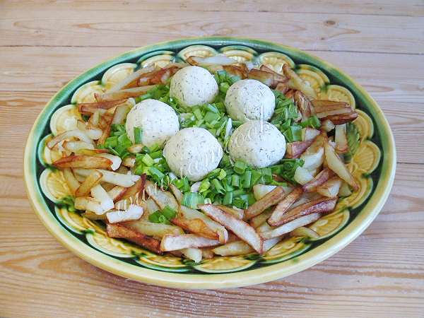 Готовим праздничный салат в виде яиц