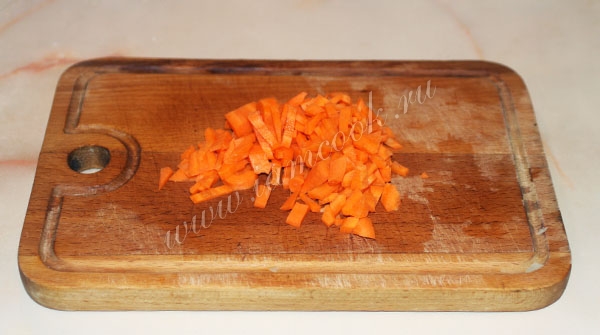 Мелко нарезанная морковь