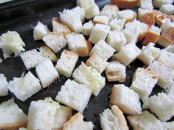 Сухарики из белого хлеба