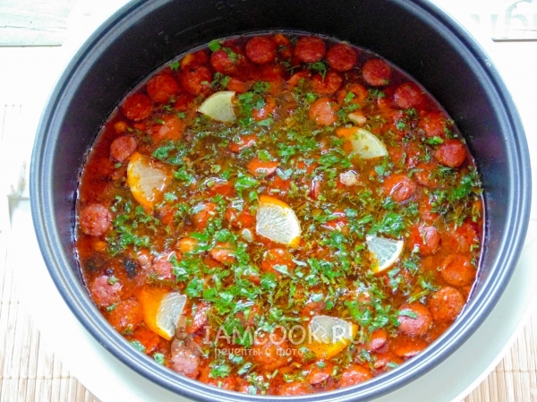 Готовая солянка в мультиварке