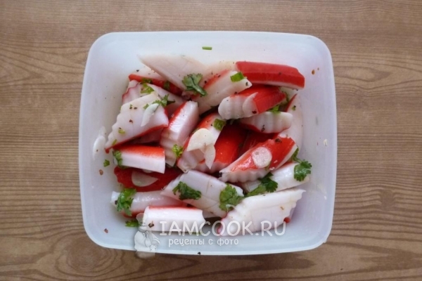 Рецепт маринованных крабовых палочек