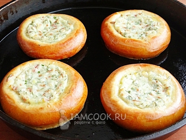 Запечь ватрушки в духовке