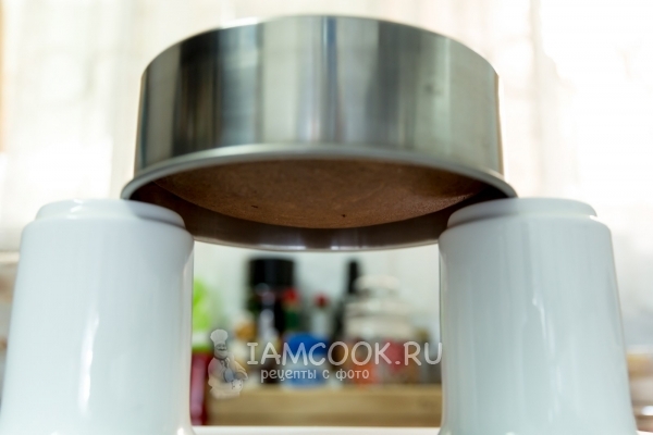 Остудить бисквит