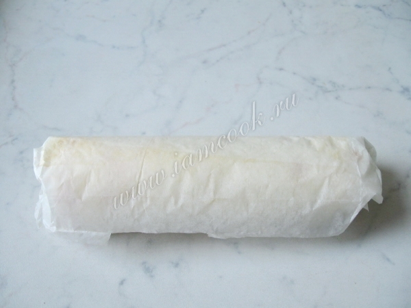 Готовим яичный рулет с крабовыми палочками