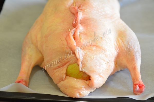 Утка фаршированная