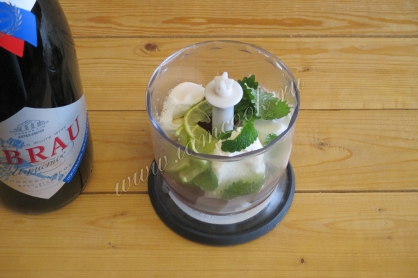 Мороженное с лаймом и мятой