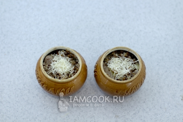 Посыпать сыром