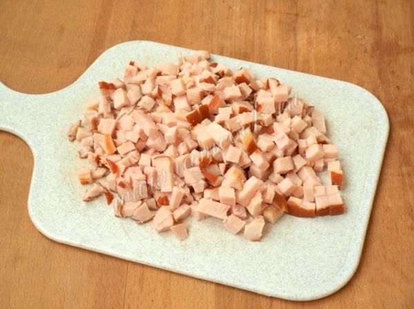 Курица копченая порезанная