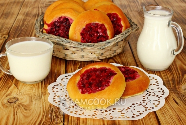 Фото ватрушек с брусникой