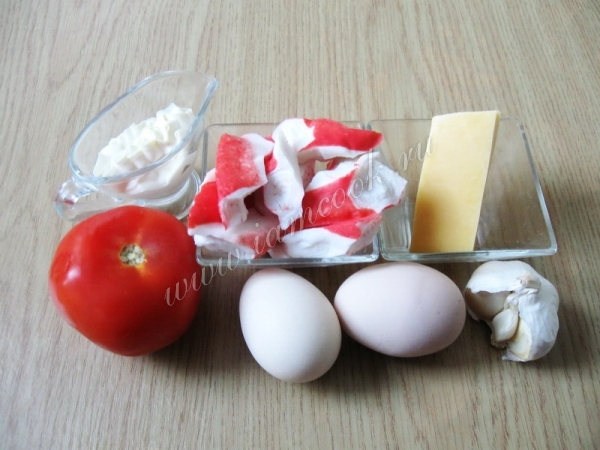 Ингредиенты для салата из крабовых палочек