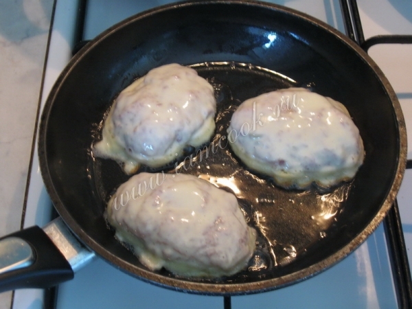 Жарка котлет в кляре