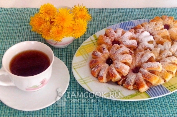 Фото слоек с ананасами из слоеного теста