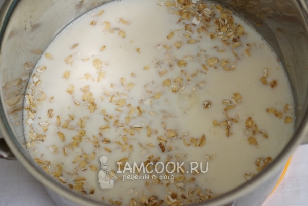 Влить молоко