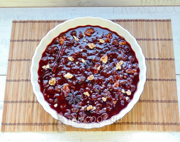 Добавить орехи