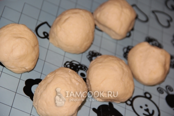 Тесто разделить на части