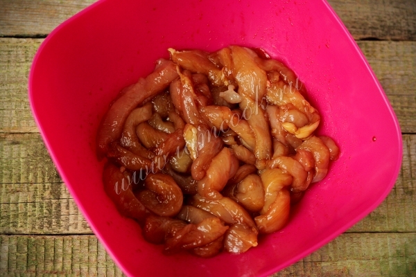 Замариновать куриное филе