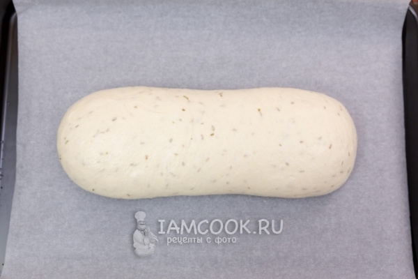 Батон хлеба с розмарином